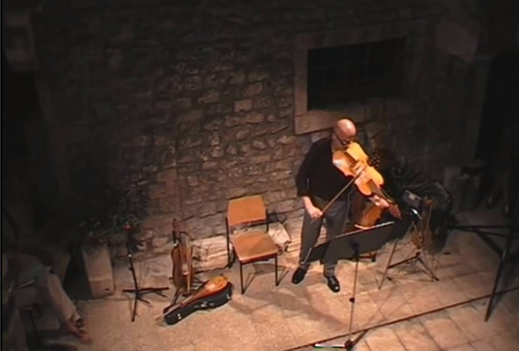 Spero, Guglielmo Ebreo da Pesaro, 1460, played on lira da braccio by Igor Pomykalo. (Click on picture, opens in new window)